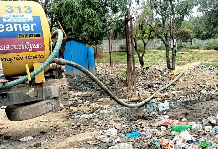 Septic Tank Sludge Cleaning Services